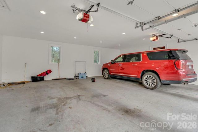 811 Linhigh Drive, Newland, NC 28657