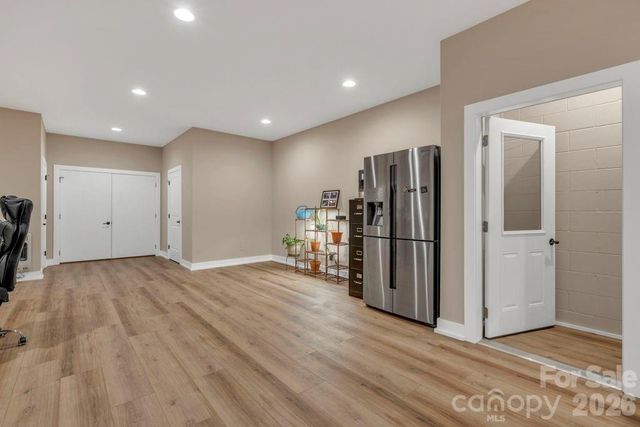 811 Linhigh Drive, Newland, NC 28657