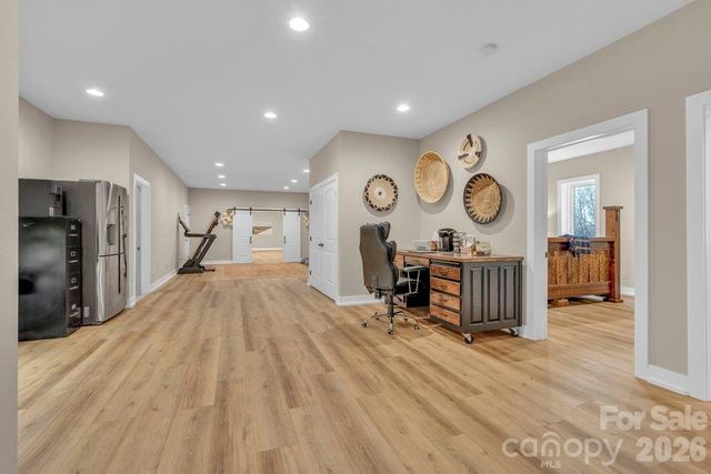 811 Linhigh Drive, Newland, NC 28657