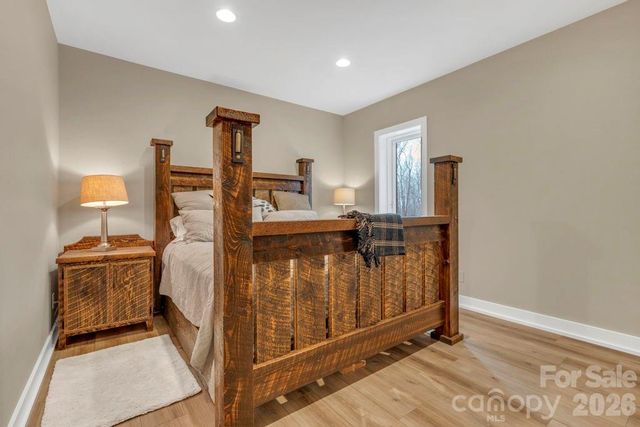 811 Linhigh Drive, Newland, NC 28657