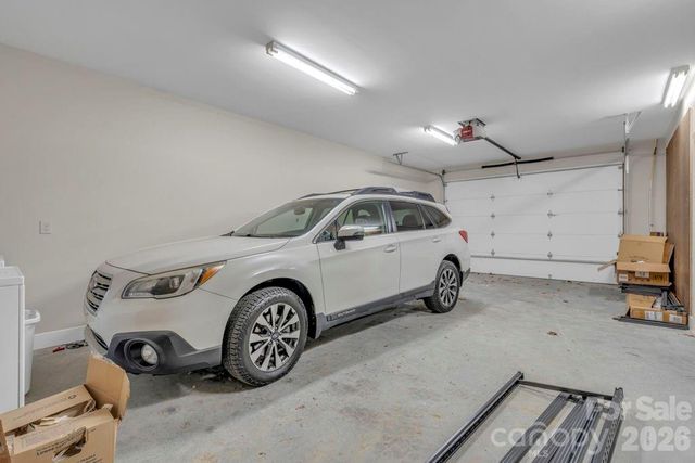 811 Linhigh Drive, Newland, NC 28657