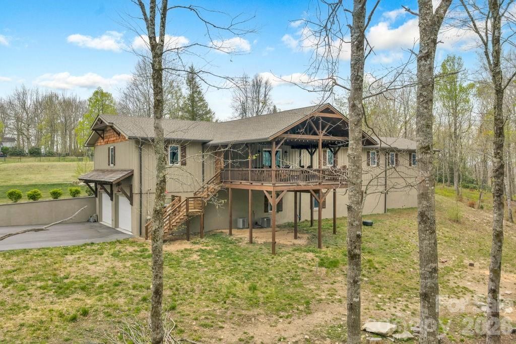 811 Linhigh Drive, Newland, NC 28657