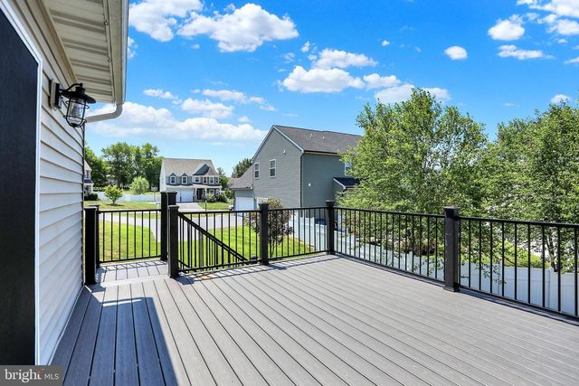 143 SPRING MEADOWS RD, Manchester, PA 17345