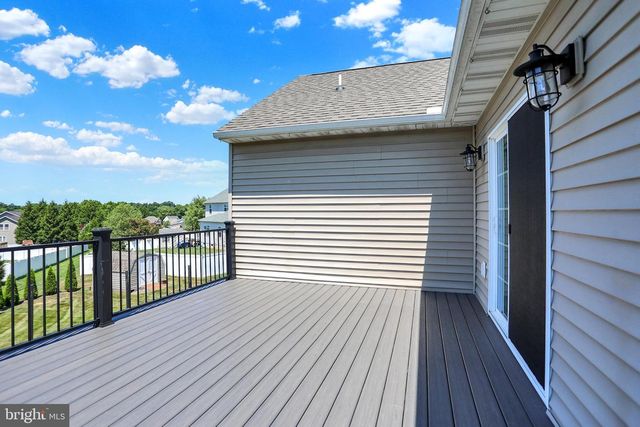 143 SPRING MEADOWS RD, Manchester, PA 17345