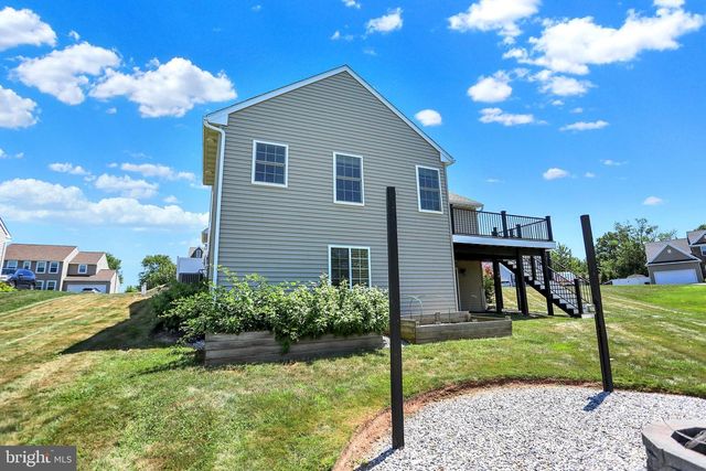 143 SPRING MEADOWS RD, Manchester, PA 17345