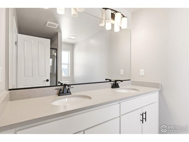 2463 Harlequin Pl, Johnstown, CO 80534