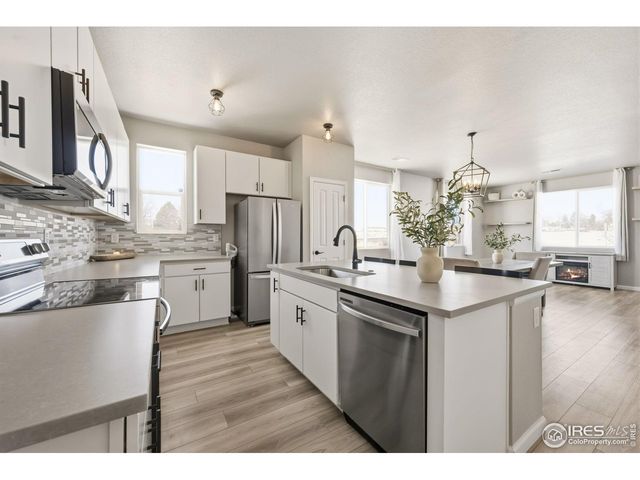 2463 Harlequin Pl, Johnstown, CO 80534