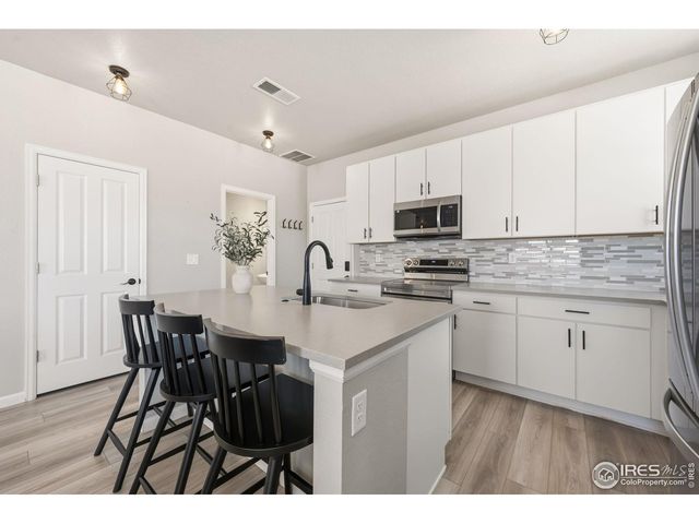 2463 Harlequin Pl, Johnstown, CO 80534