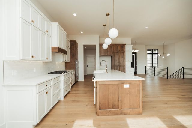 5566 E Cavalcade Lane, Springfield, MO 65802