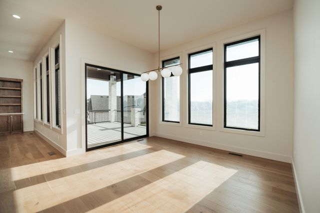 5566 E Cavalcade Lane, Springfield, MO 65802