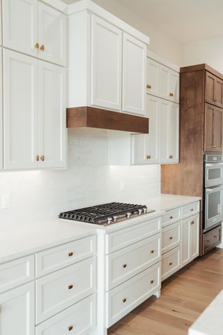 5566 E Cavalcade Lane, Springfield, MO 65802