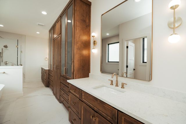 5566 E Cavalcade Lane, Springfield, MO 65802