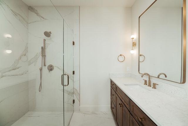 5566 E Cavalcade Lane, Springfield, MO 65802