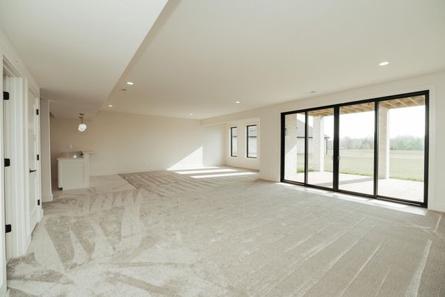 5566 E Cavalcade Lane, Springfield, MO 65802