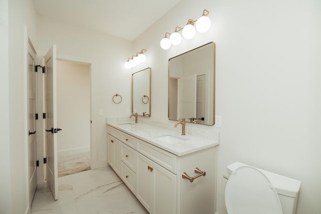 5566 E Cavalcade Lane, Springfield, MO 65802