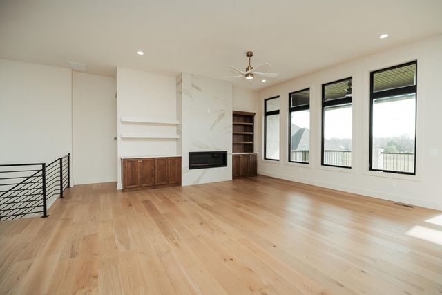 5566 E Cavalcade Lane, Springfield, MO 65802