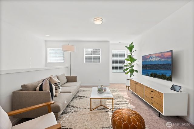 5168 Sinclair Way, Bremerton, WA 98312