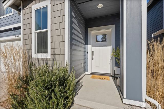 5168 Sinclair Way, Bremerton, WA 98312