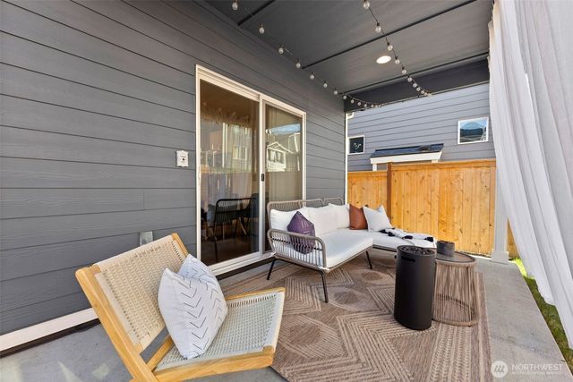 5168 Sinclair Way, Bremerton, WA 98312