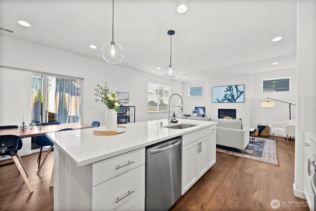 5168 Sinclair Way, Bremerton, WA 98312