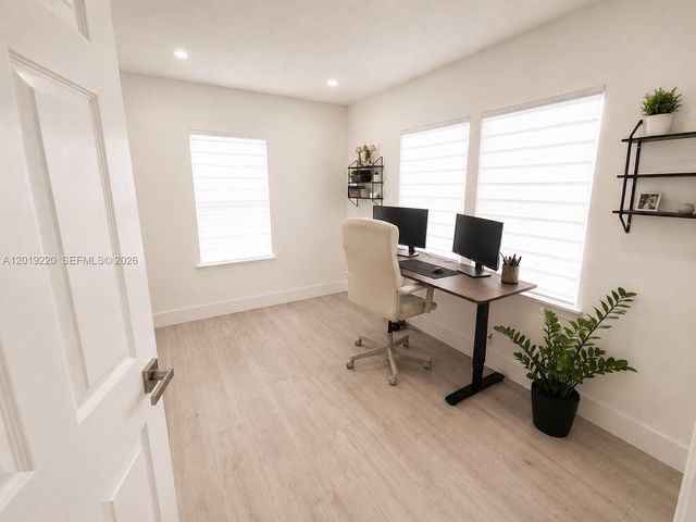 1018 NE 2nd Ave, Fort Lauderdale, FL 33304