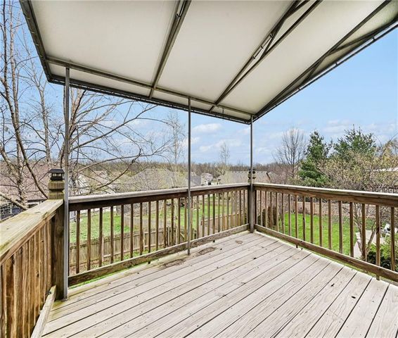 1842 White Tail Lane, Liberty, MO 64068