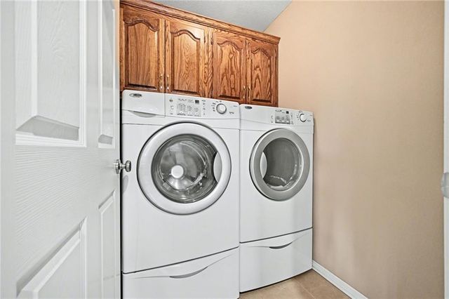 1842 White Tail Lane, Liberty, MO 64068