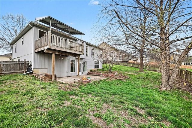 1842 White Tail Lane, Liberty, MO 64068