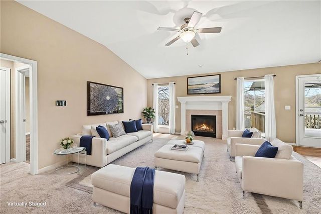 1842 White Tail Lane, Liberty, MO 64068