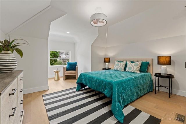 4569 Smith Road, Norwood, OH 45212