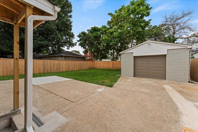 4569 Smith Road, Norwood, OH 45212