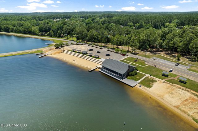 36 Shady Lane, Hattiesburg, MS 39402