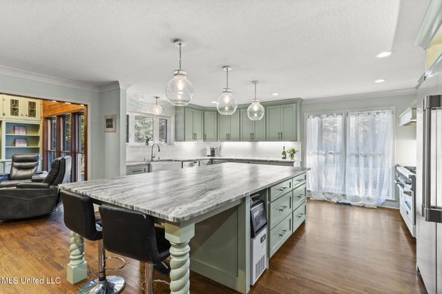 36 Shady Lane, Hattiesburg, MS 39402