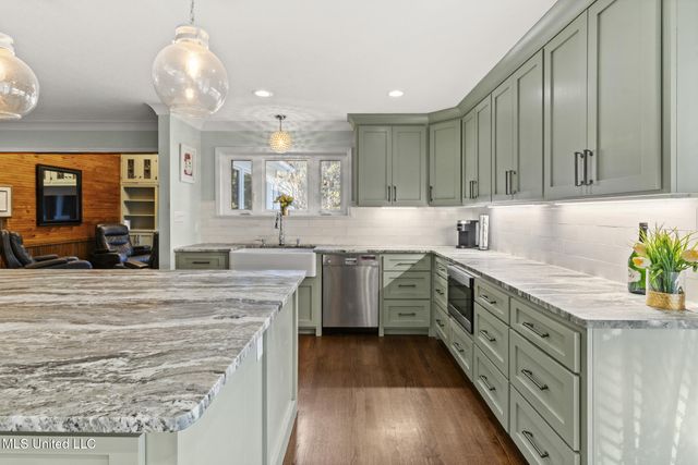 36 Shady Lane, Hattiesburg, MS 39402