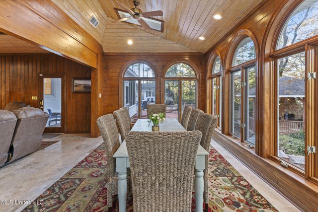 36 Shady Lane, Hattiesburg, MS 39402