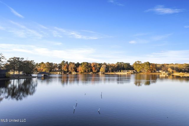 36 Shady Lane, Hattiesburg, MS 39402