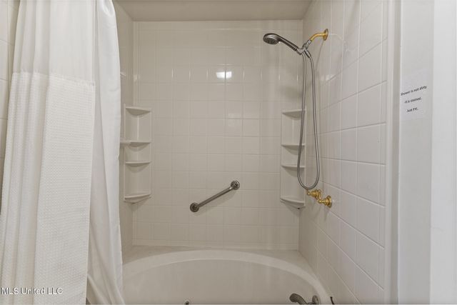 36 Shady Lane, Hattiesburg, MS 39402