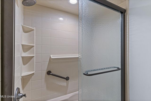 36 Shady Lane, Hattiesburg, MS 39402