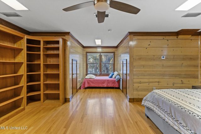 36 Shady Lane, Hattiesburg, MS 39402