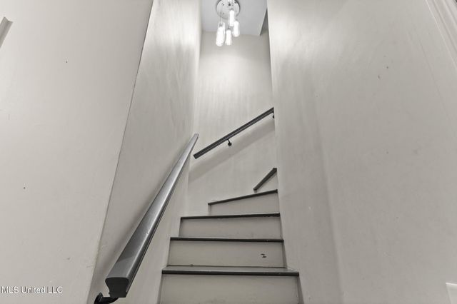 36 Shady Lane, Hattiesburg, MS 39402