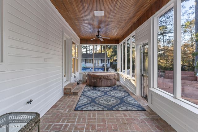 36 Shady Lane, Hattiesburg, MS 39402