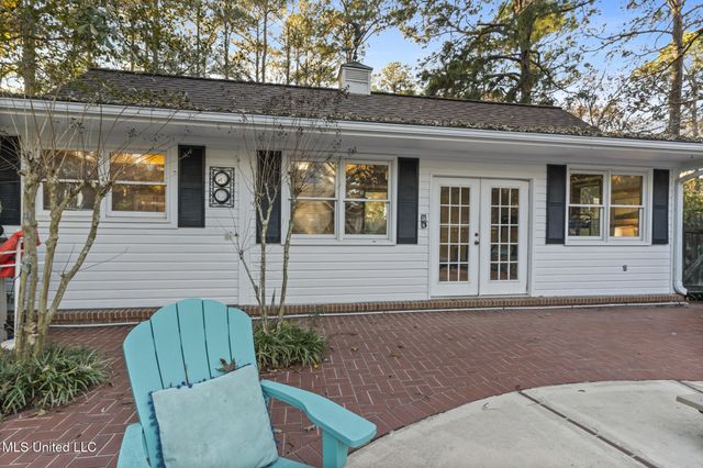 36 Shady Lane, Hattiesburg, MS 39402