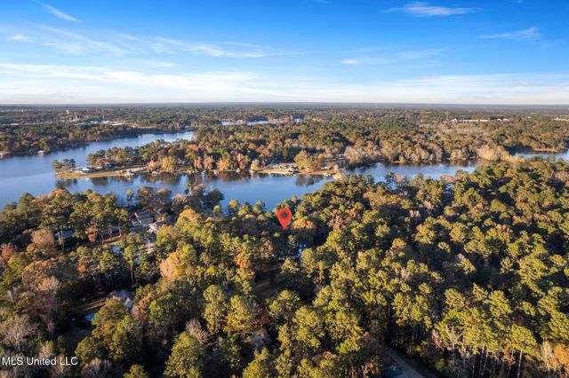 36 Shady Lane, Hattiesburg, MS 39402