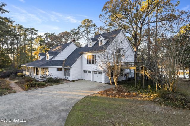 36 Shady Lane, Hattiesburg, MS 39402