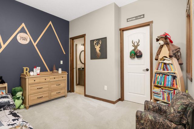 29412 Hidden Forest Boulevard, Chisago City, MN 55013