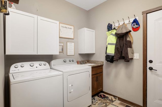 29412 Hidden Forest Boulevard, Chisago City, MN 55013