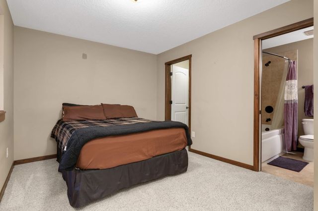 29412 Hidden Forest Boulevard, Chisago City, MN 55013