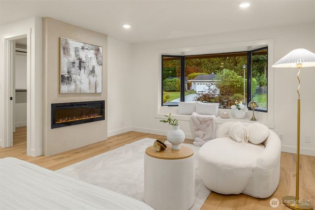 1659 215th Place SE, Sammamish, WA 98075
