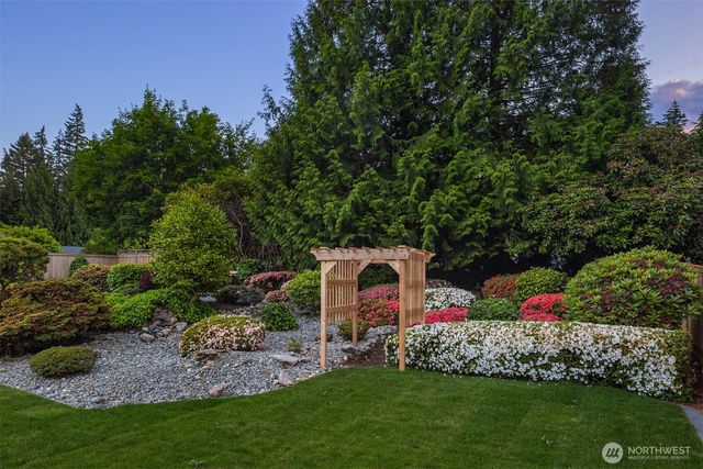 1659 215th Place SE, Sammamish, WA 98075