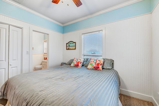 935 Clara Street, Crystal Beach, TX 77650